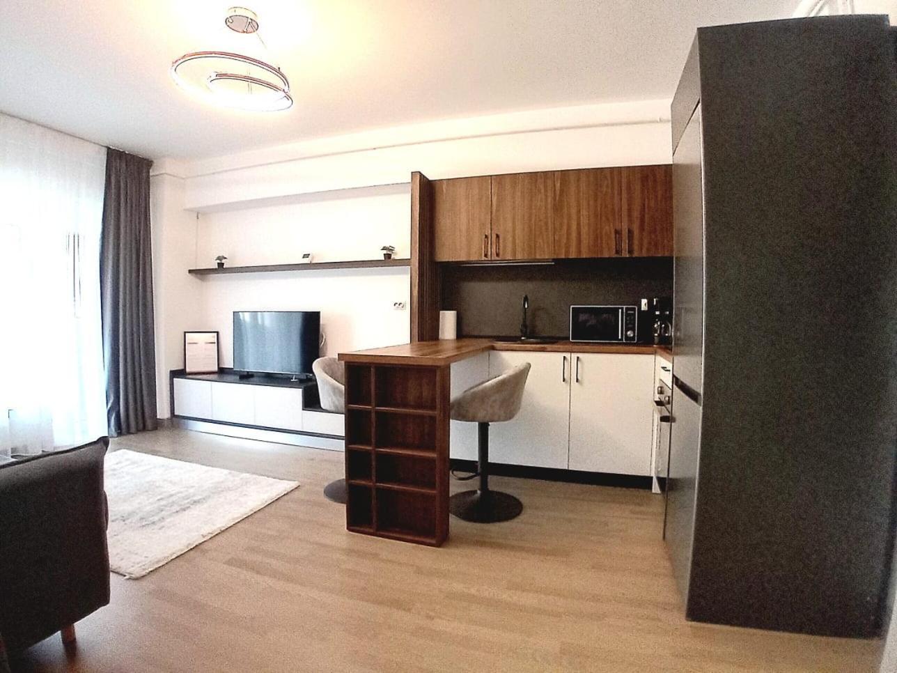 Himson-Brown Apartment ヤシ エクステリア 写真